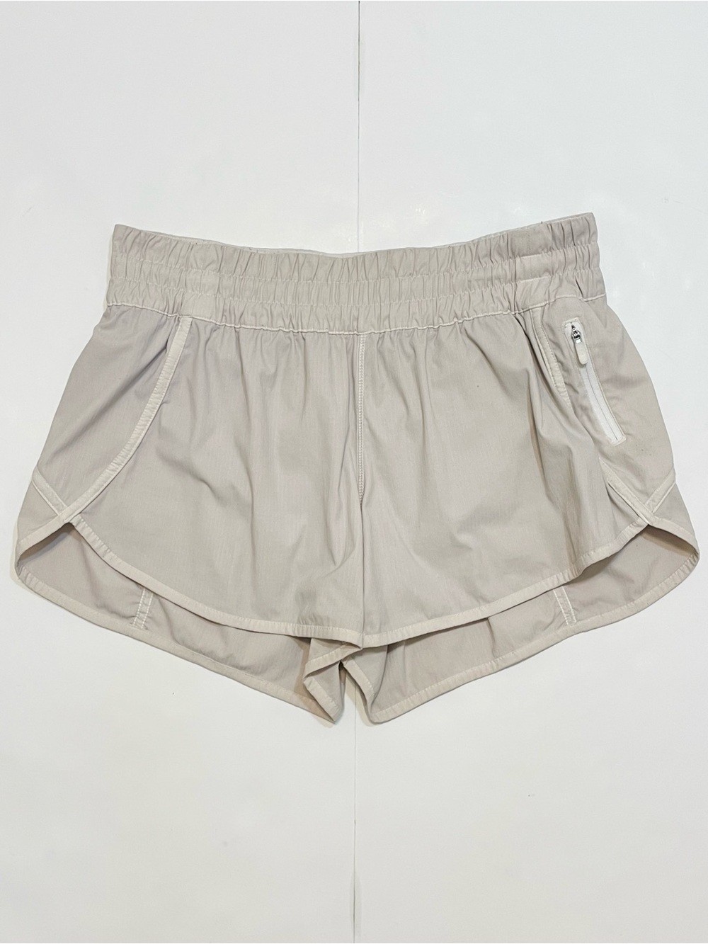 Lululemon Hotty Hot Lined Athletic Shorts Neutral Beige Size 10